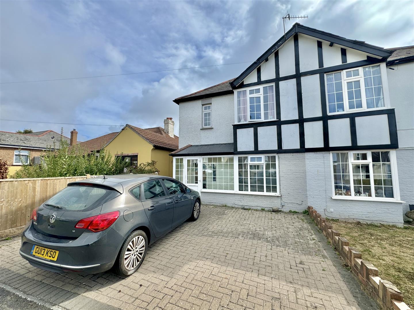 3 bed property in Harrow Lane, St. Leonards-On-Sea